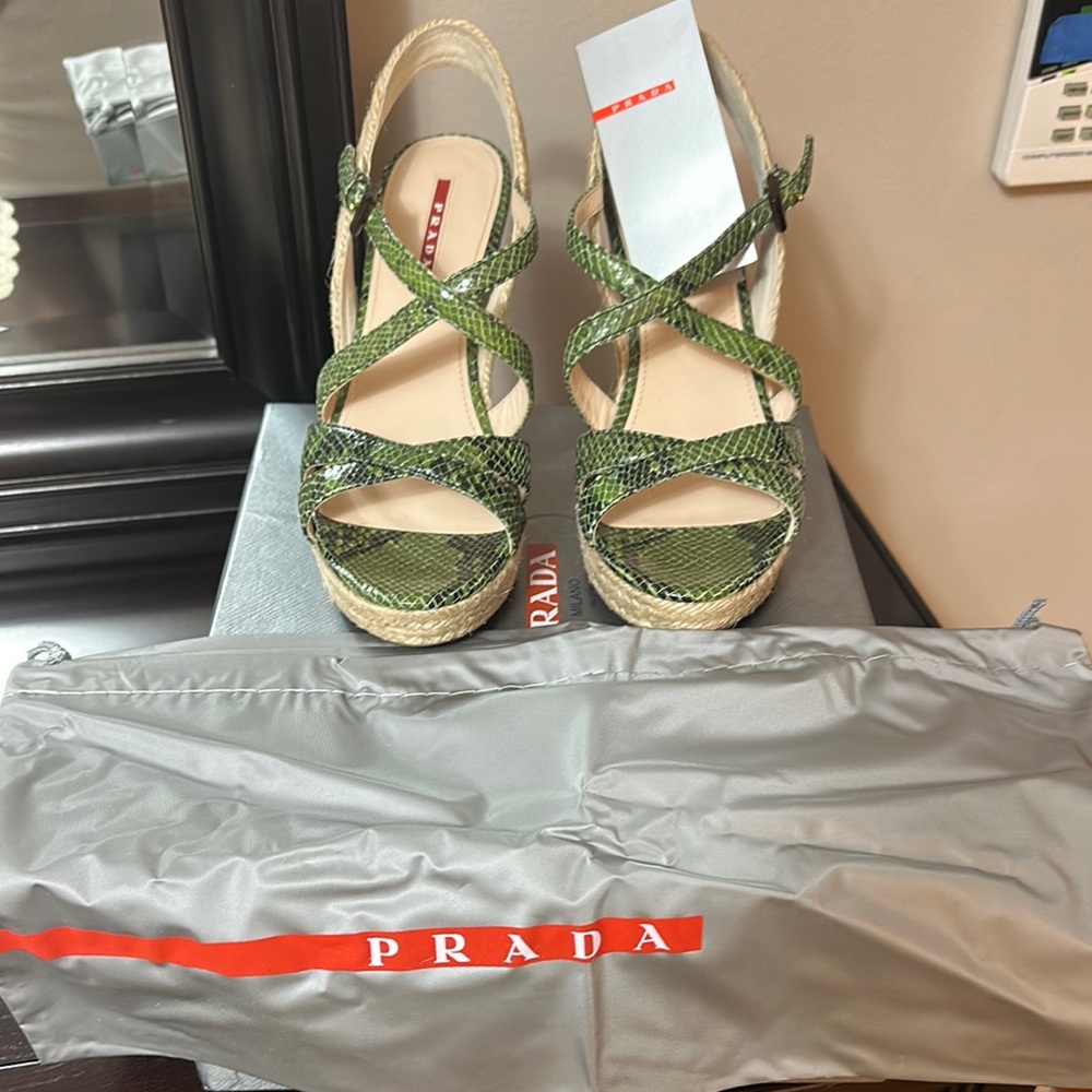 Prada Green Snakeskin Women's Sandals - Picture 7 of 7